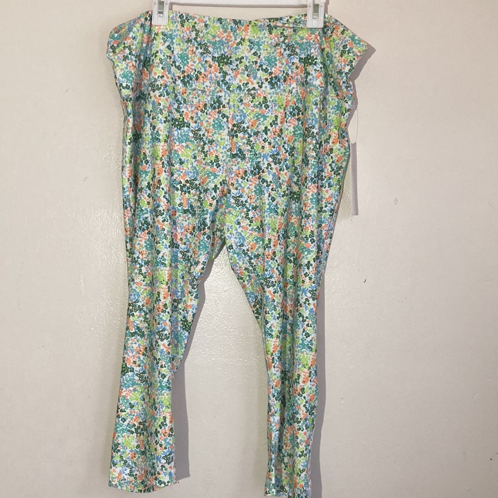 Vogo Athletica leggings size 3X color green floral new with tag - Picture 3 of 5